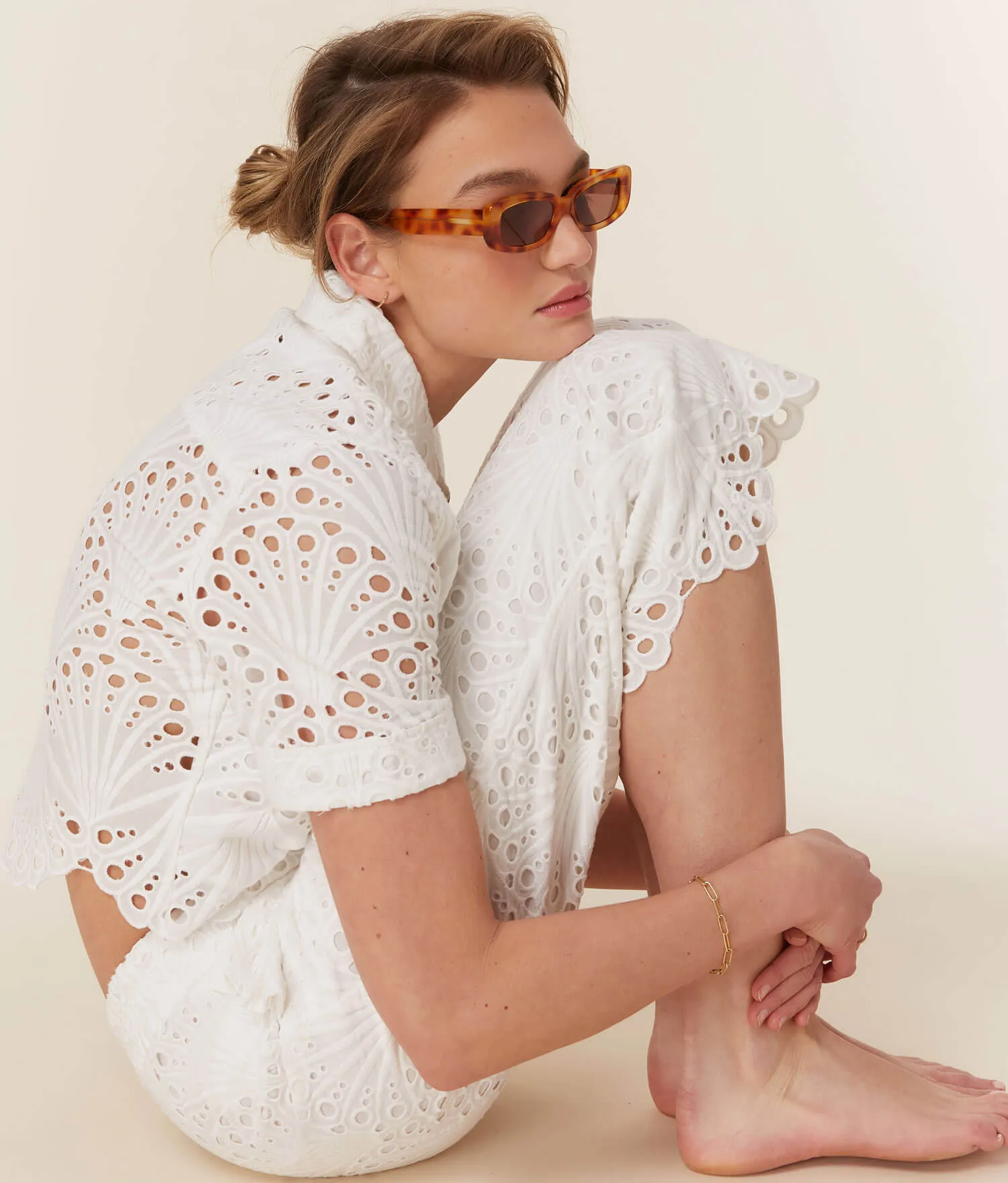 The Suasi Crop Pant - Eyelet - White